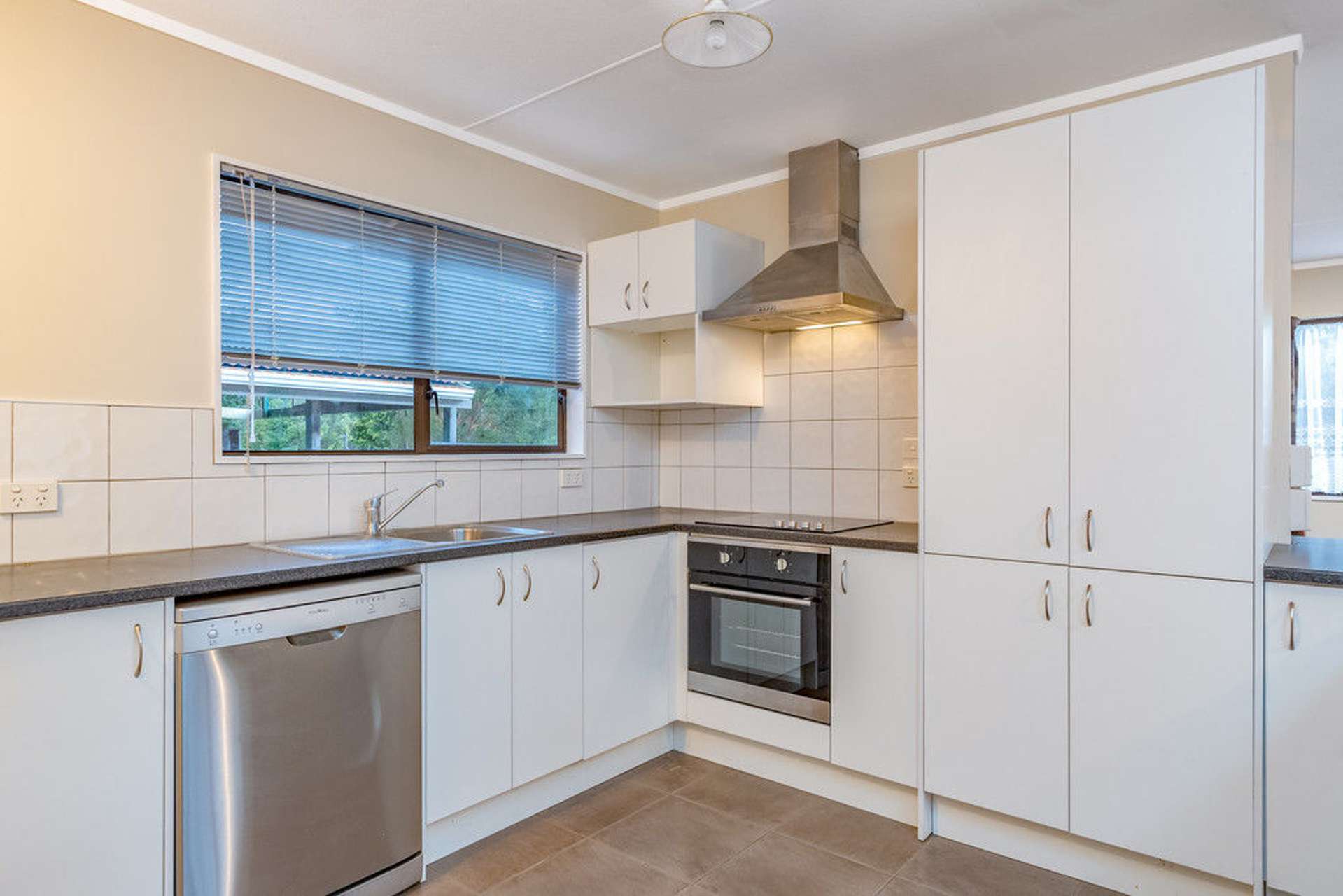 1- Waimarama Grove Birchville_0