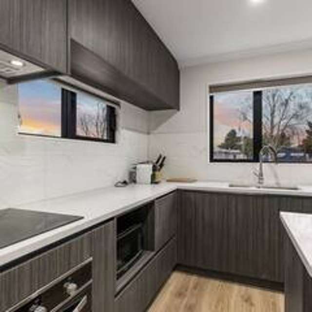 1/18 Jupiter Street 10938_1