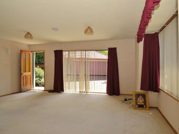 24 Peebles Drive Hei Hei_2