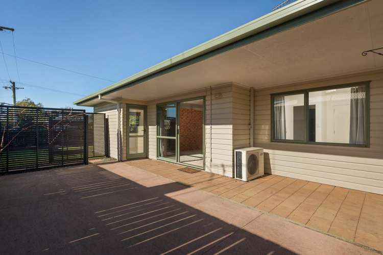 2A Polley Crescent_4