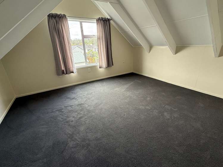 223 Waitemata Drive Ranui_18