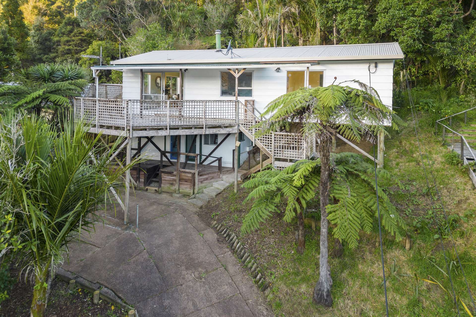 24 Ocean View Road Huia_0