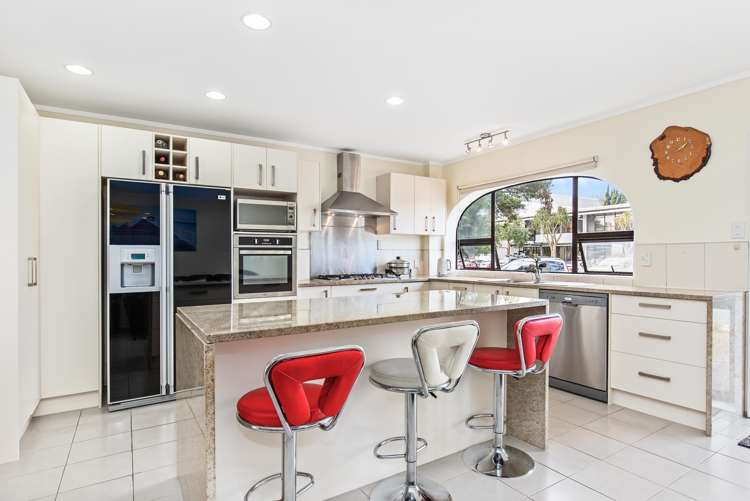 2/3 Glen Road Browns Bay_2