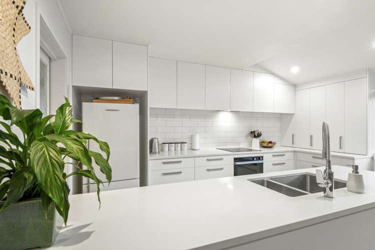 2/3 Eversleigh Road Belmont_11