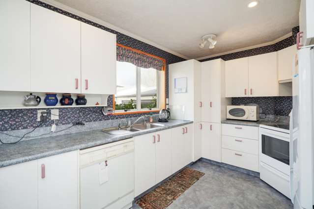 51 Albert Street Winton_2