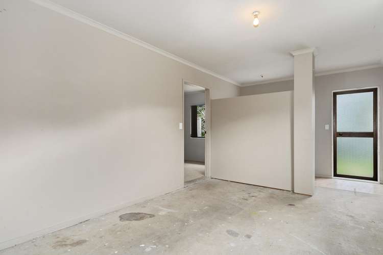 32 Heron Avenue East Matua_15