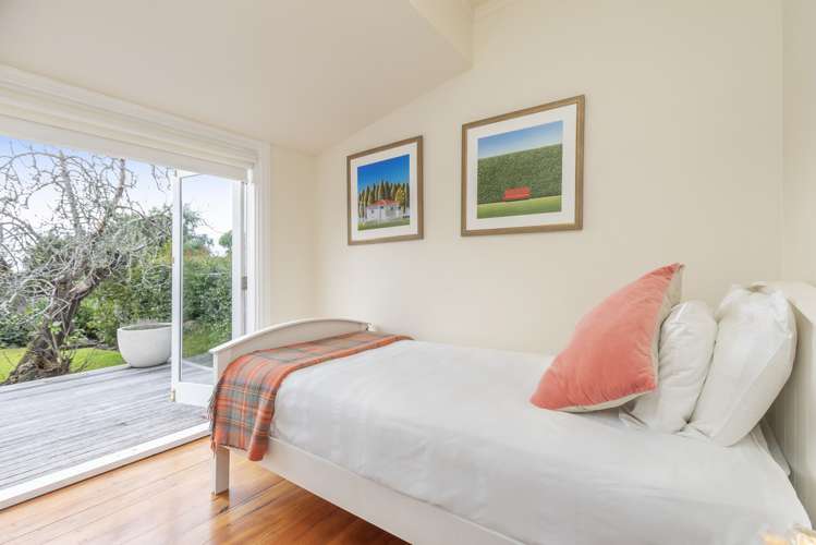 17 Onewa Road Northcote_11