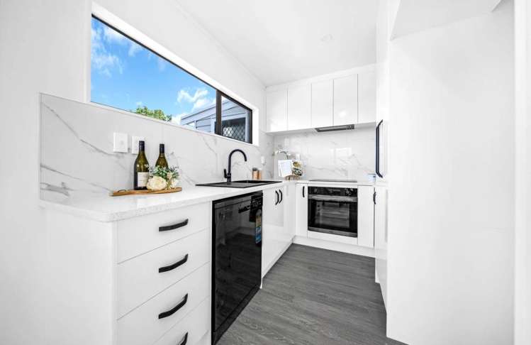 2/18 Elizabeth Avenue_3