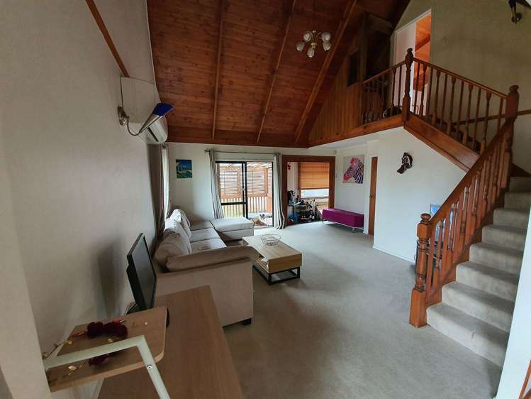 2/1 Bamboo Grove Kelston_3