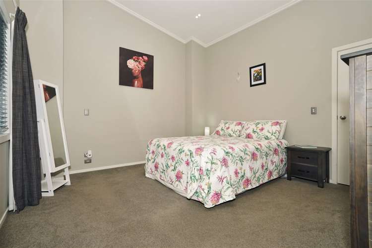 14 Miers Glade Rototuna North_12