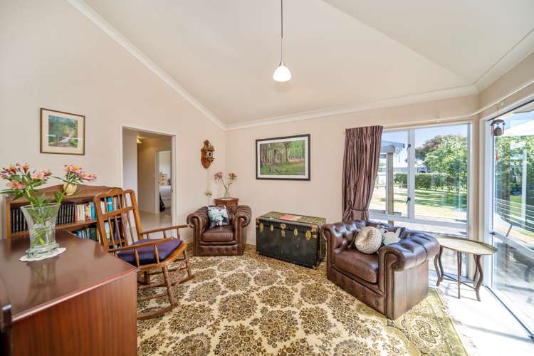 357 High Street Hawera_10