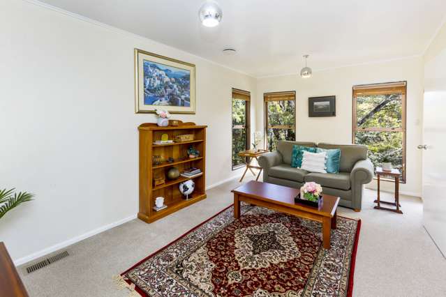 69 Chatsworth Road Silverstream_1