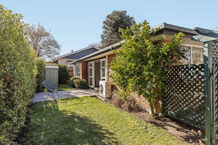 2/18 Barnes Road Redwood_12