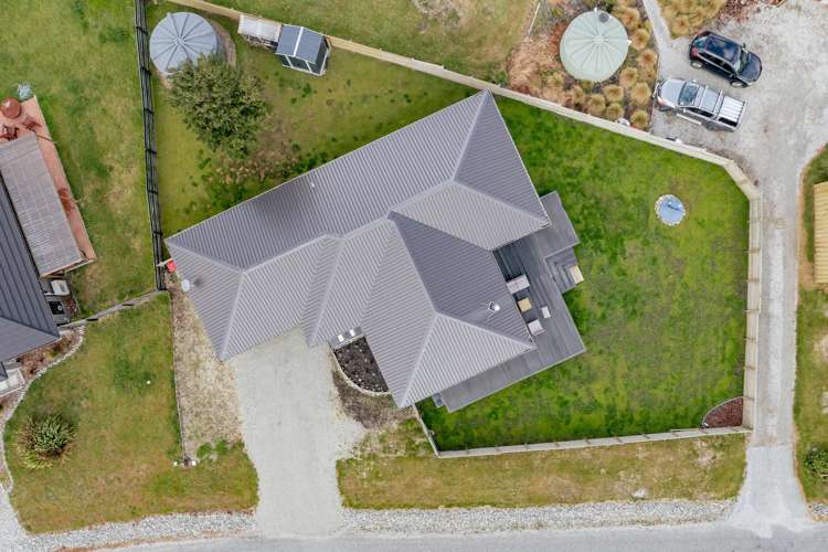 8 Lakefield Close Kingston_23