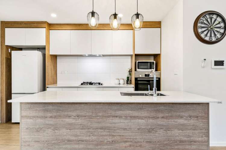 16 Survila Street Takanini_6