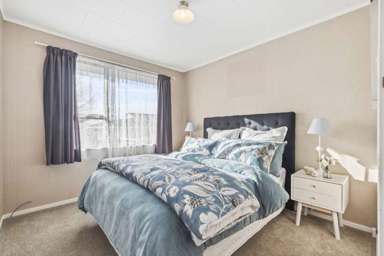 2/10 Argyle Avenue Pahurehure_12