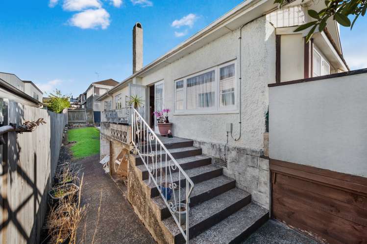 1/20 Takutai Avenue Bucklands Beach_9