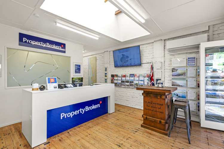 2531 Bow Street Raglan Waikato Commercial Property For Sale One Roof