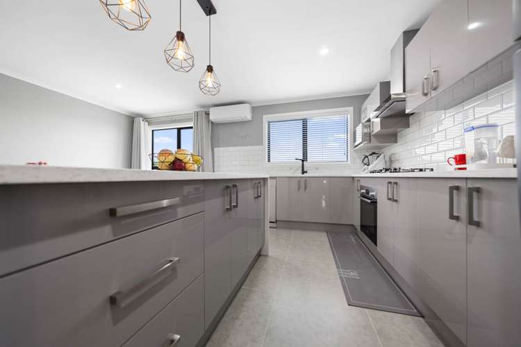 2b Wyon Way Flat Bush_6