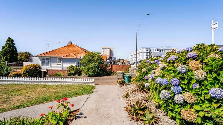 1/152 Saint Aubyn Street New Plymouth Central_11