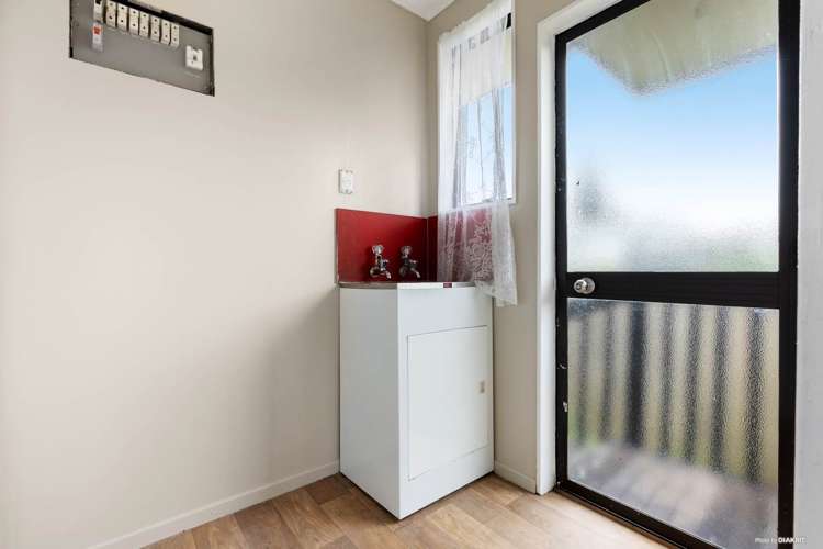 1/61 Redcrest Avenue Red Hill_7