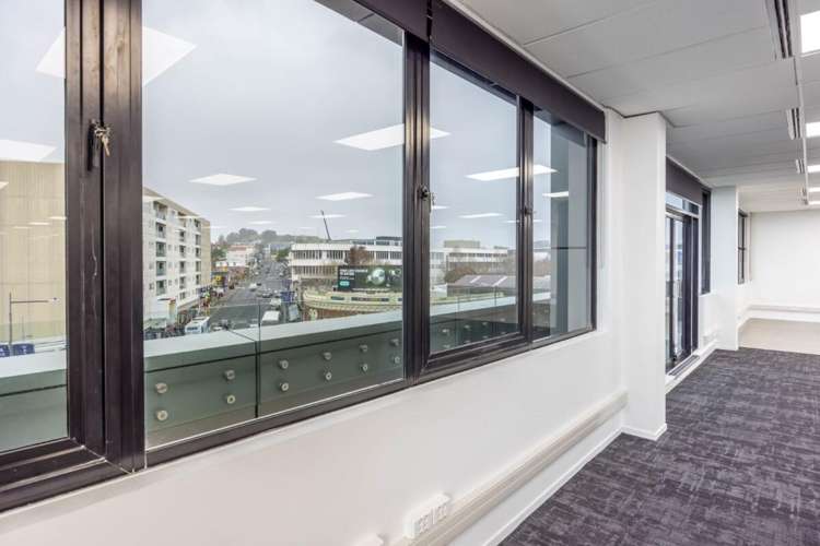 235 Broadway Newmarket_8