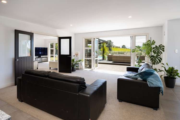 486 Delta Lake Heights Renwick_15