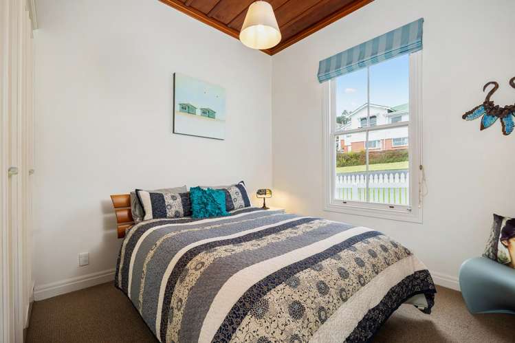 8 Summit Drive Mount Albert_23