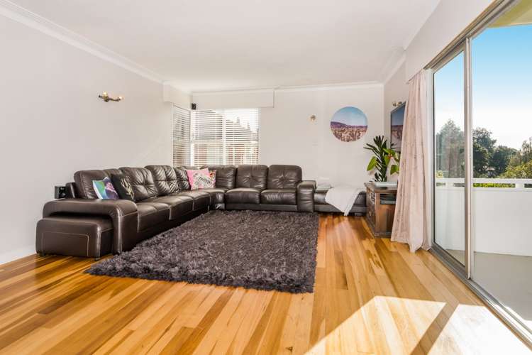 2/18 Tui Glen Road Birkenhead_6