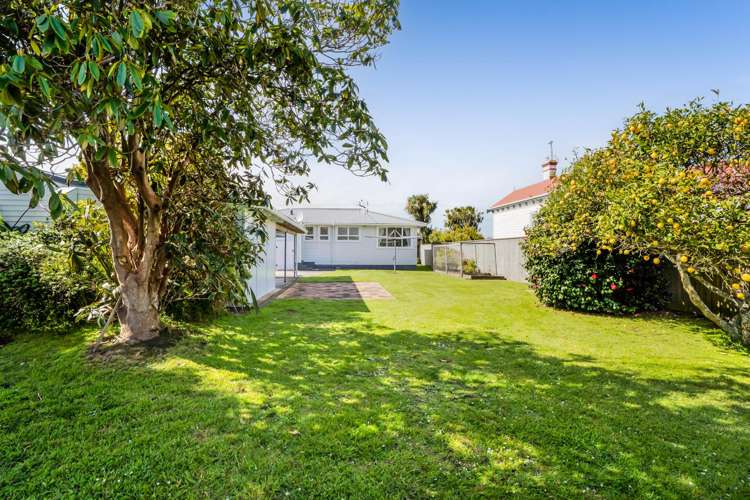 114 Fairfield Road Hawera_19