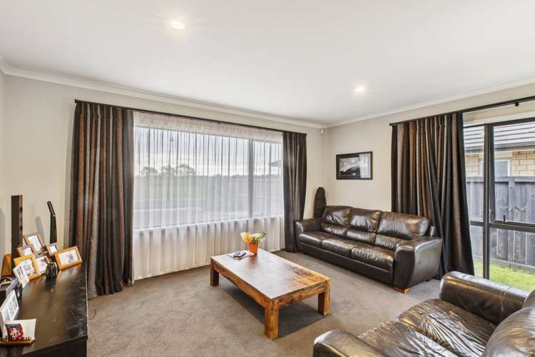 14 Iwinuku Crescent Wattle Downs_10