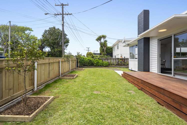 7 York Crescent Westown_16