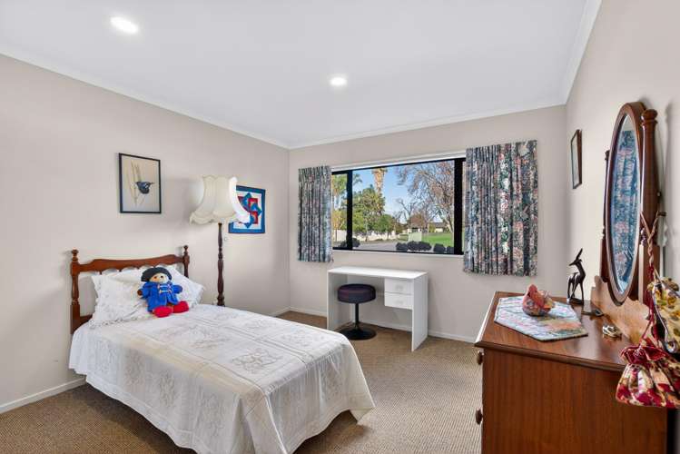 8 Thode Place Greenmeadows_12
