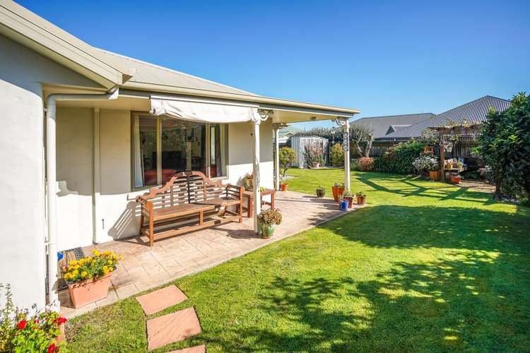 330 Suffolk Road Stoke_1