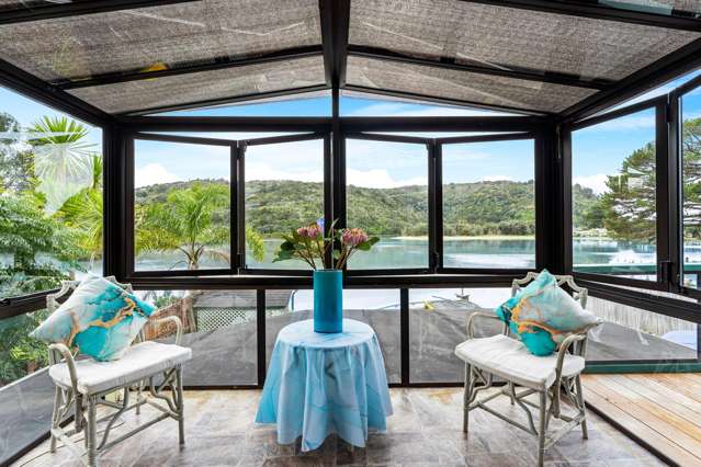 8 Waiwera Road Waiwera_1