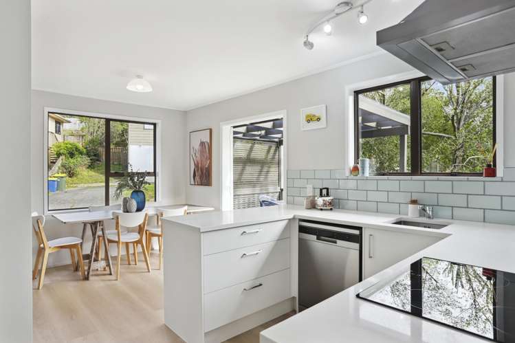 15 Panzic Place Glen Eden_6