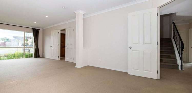 13 Oswald Close Flat Bush_3