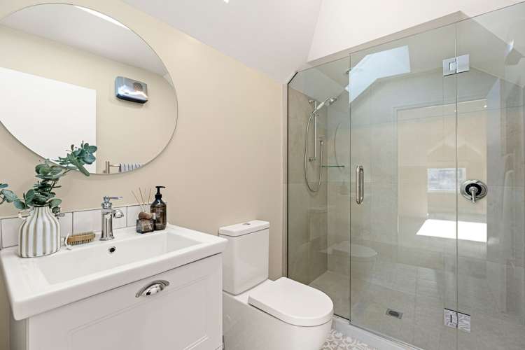 7A Waitikiri Drive Parklands_10