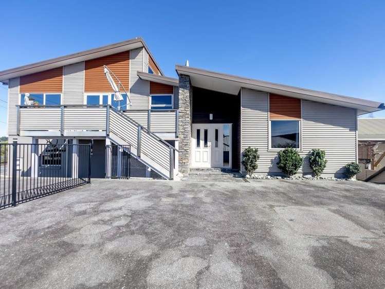 9 Lake Kaniere Road_0