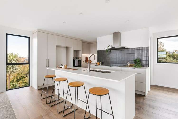 8a Freyberg Street Otumoetai_9