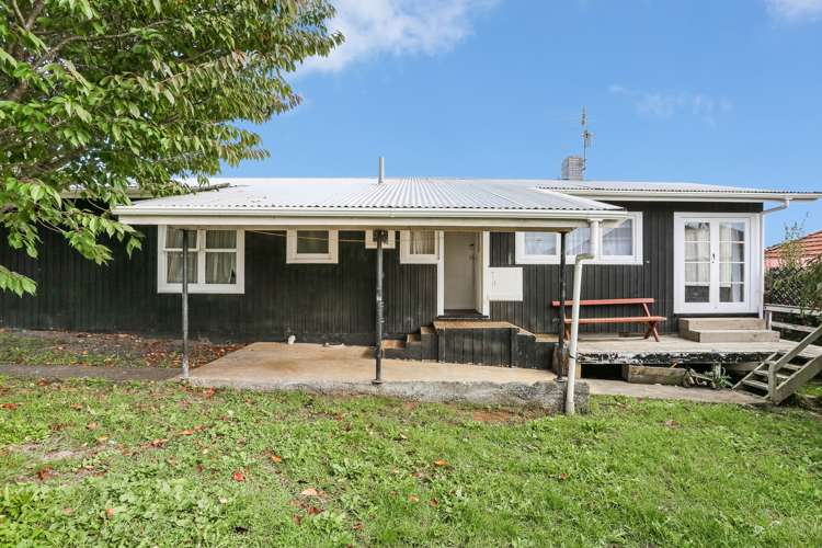 1 Booth Crescent Tuakau_14
