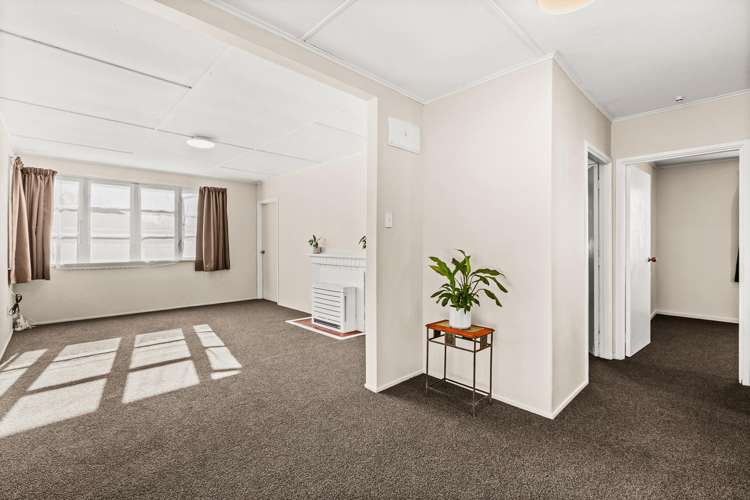 67 Barker Road_4