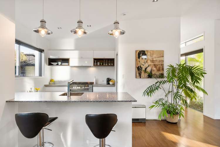 118 Oriental Parade Papamoa_7