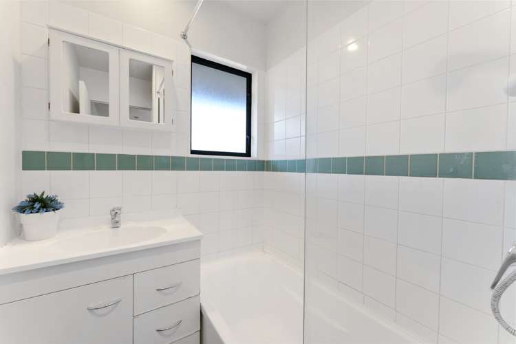 19a Kaplan Avenue Islington_10