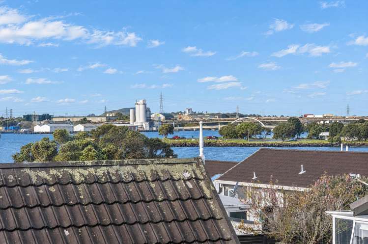 3/1 Seaforth Avenue Mangere Bridge_25