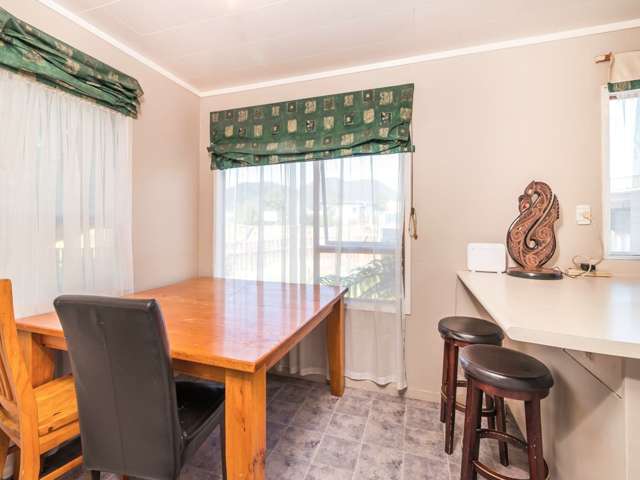 8 Invergarry Road Hilltop_4