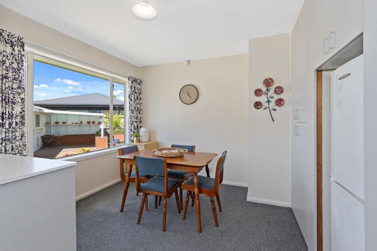 16 Wimborne Crescent Aranui_9