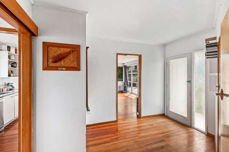 97 Riverpark Crescent Henderson_8