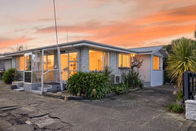 347 Worcester Street, Linwood
