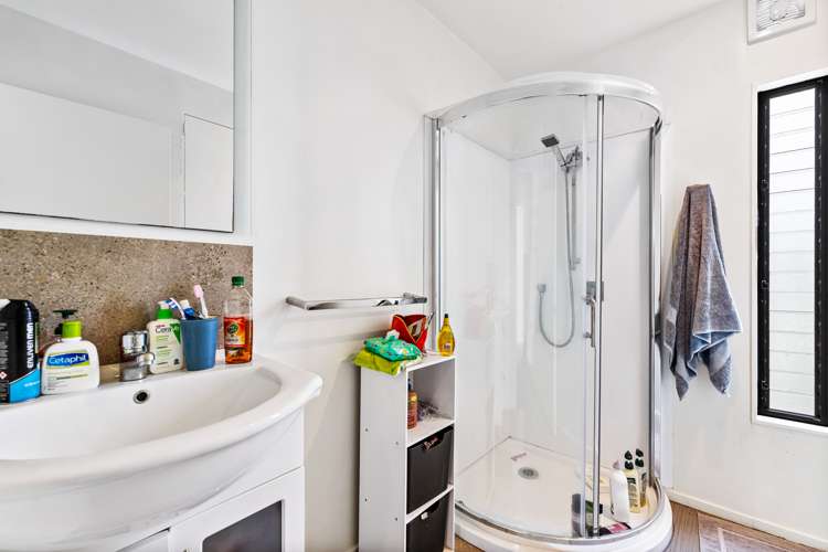 3/12 Ambrico Place New Lynn_9